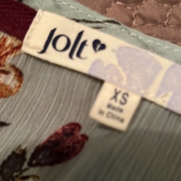 🎉HP x 2🎉 Jolt Floral Kimono with Crochet Trim - Picture 9 of 12